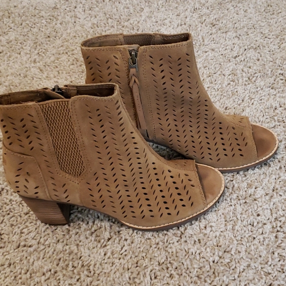 Toms Shoes - TOMS Majorca heeled bootie.